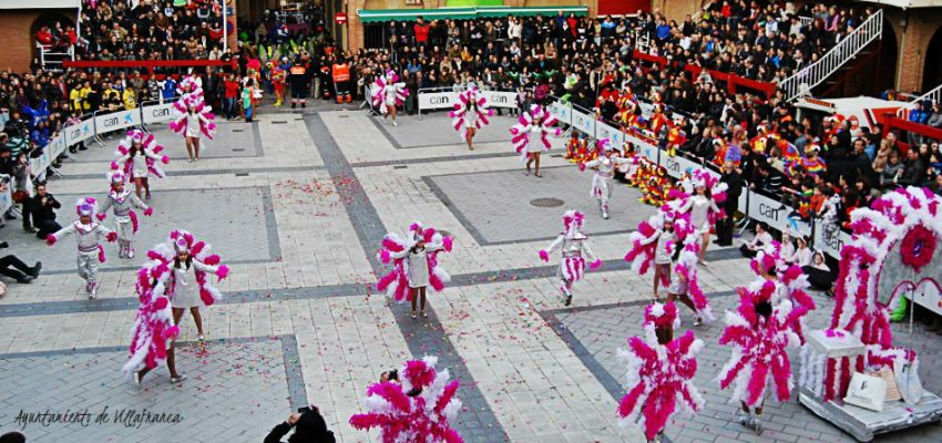 Villafranca se convierte en un gran desfile de Carnaval.